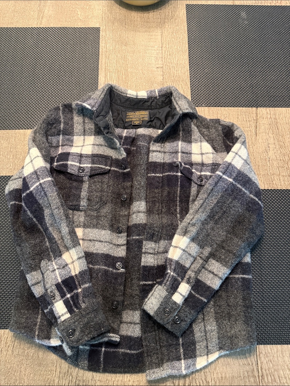 Filson Plaid Wool-Blend Jacket (Shacket) in Gray, White Women’s, Medium
